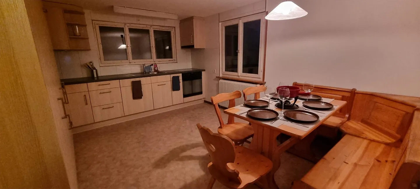 Bright 5-room apartment with separate office and large terrace - Photo 2 of 9