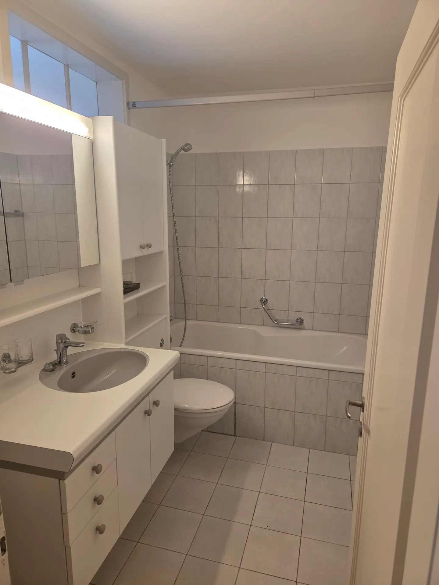 Well-maintained 3.5 room apartment on St. Gallen Ring in Basel - Photo 3 of 3