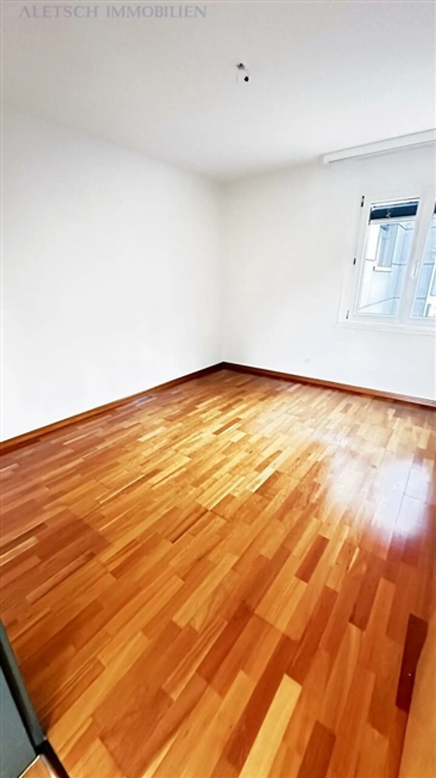 In vendita, appartamento di 4,5 stanze con pianta unica a Glis - Foto 3 di 14