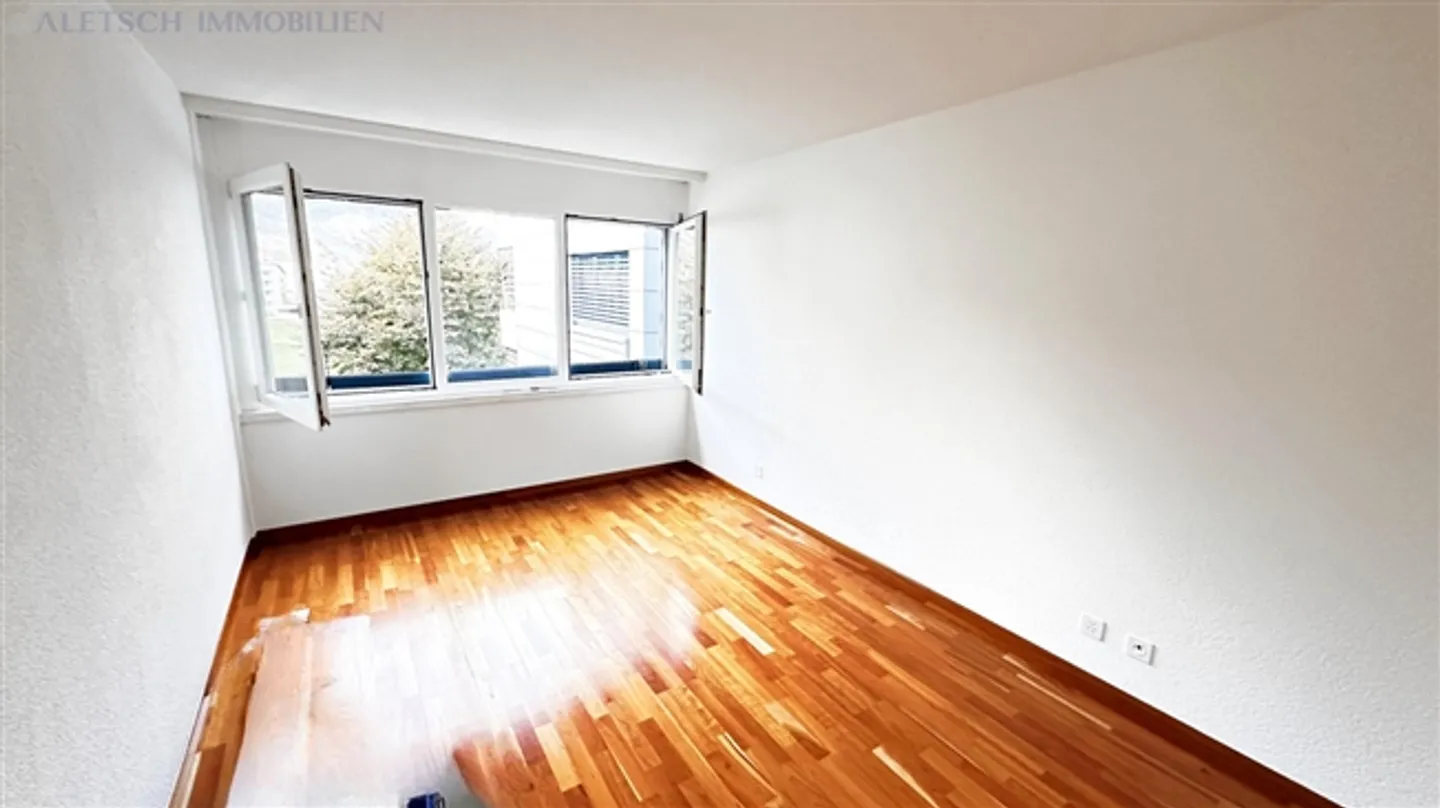 In vendita, appartamento di 4,5 stanze con pianta unica a Glis - Foto 4 di 14