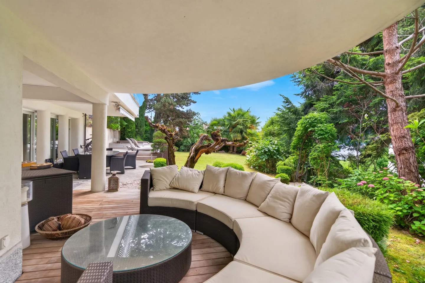 Stunning Detached House in Pully - Photo 11 of 12