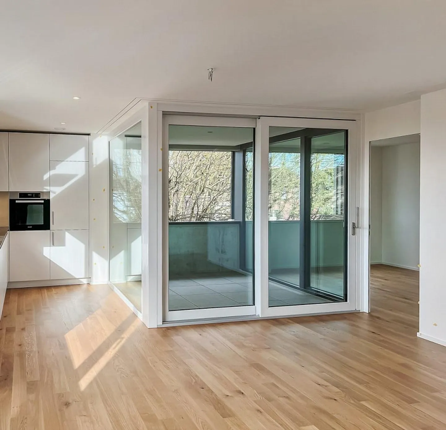 Moderne 2.5-Zimmerwohnung - Foto 5 von 10