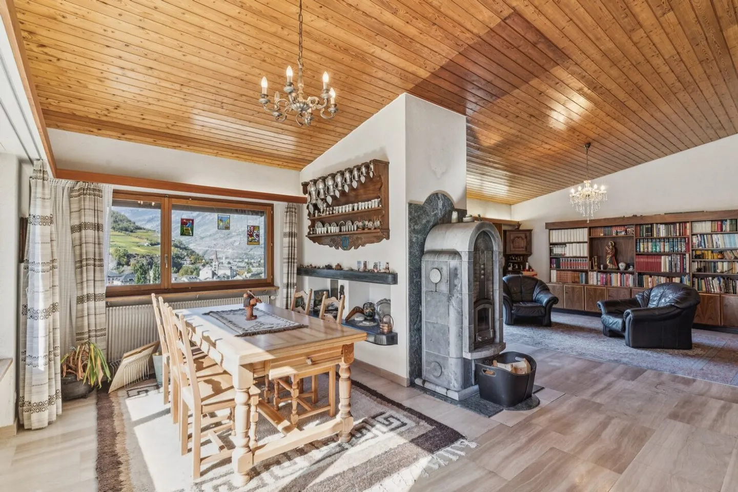 Maison de colline tranquille à Visp avec grand terrain et vue - Photo 4 sur 13