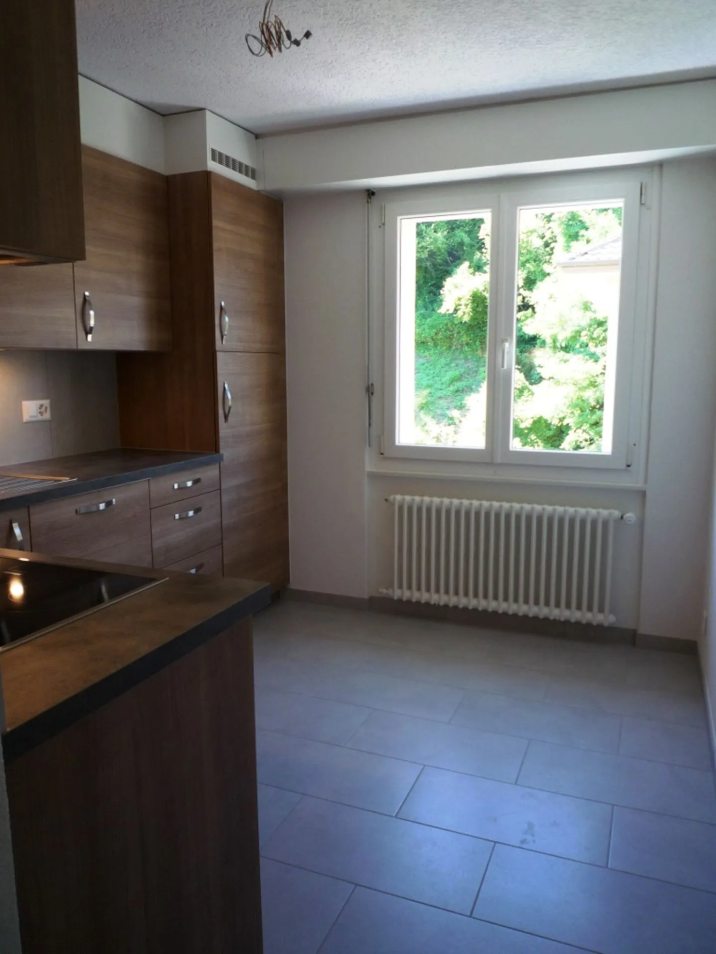 Schöne 4-Zimmer-Wohnung in ruhiger Lage nahe dem See! - Foto 2 von 10