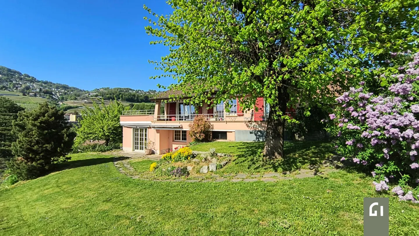 Charming Family Home with Apartment - Photo 9 of 10