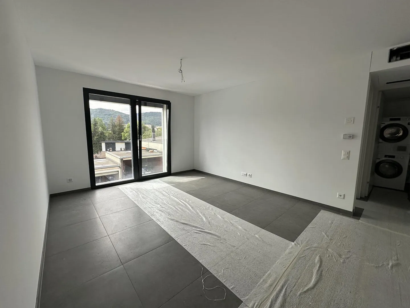 Two-room apartment in new residence, a few minutes from Lake Como - Photo 1 of 5