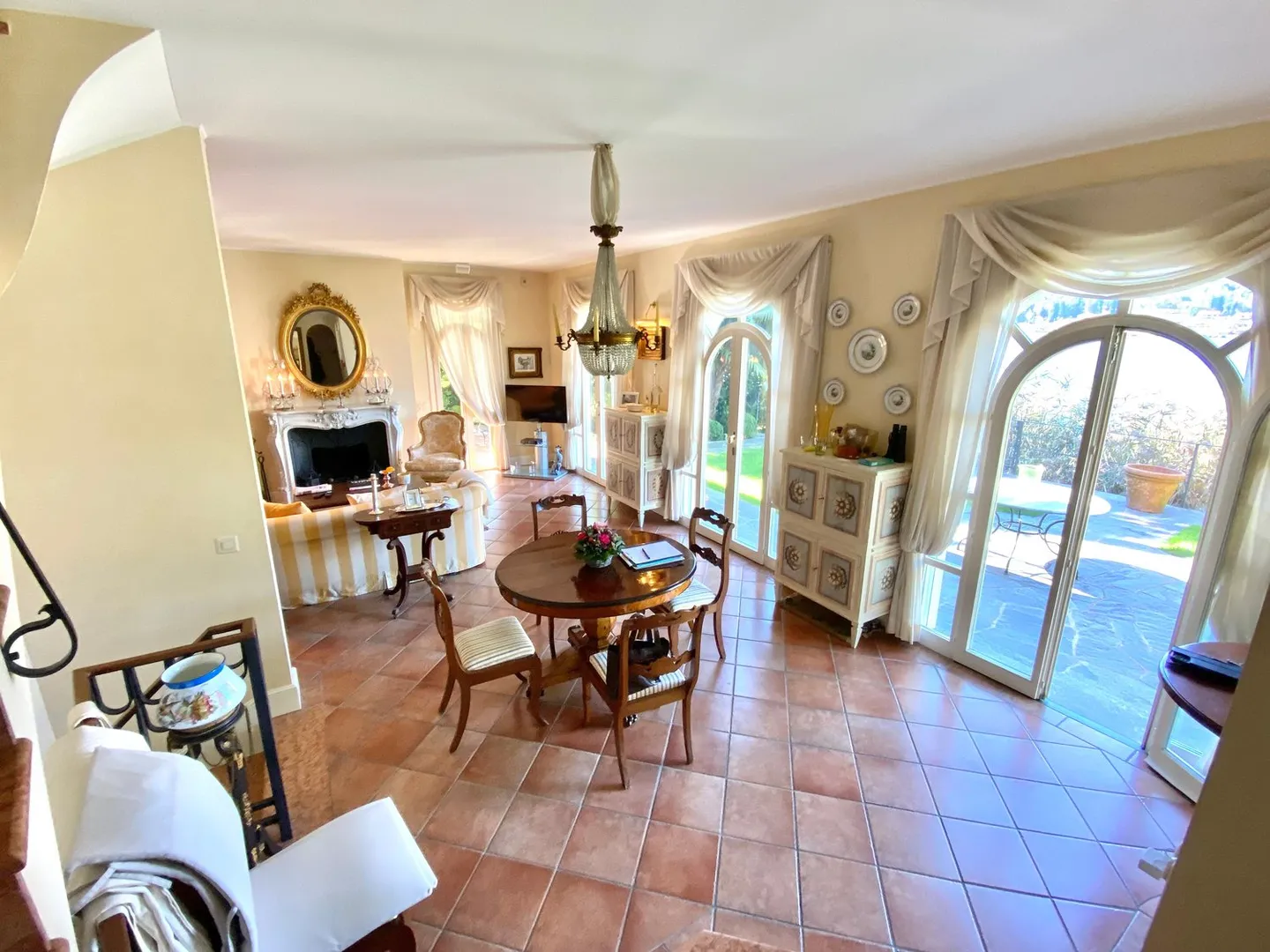 Charmante villa en bord de lac à Caslano – élégance directement au bord du lac - Photo 6 sur 10