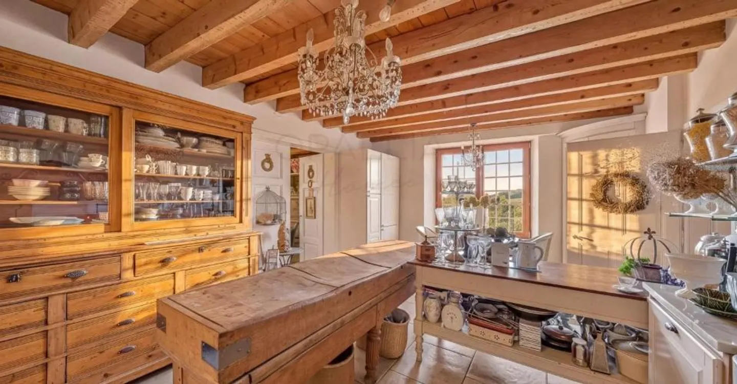 Renoviertes Dorfhaus mit Berg- und Seeblick, Givrins - Foto 3 von 7