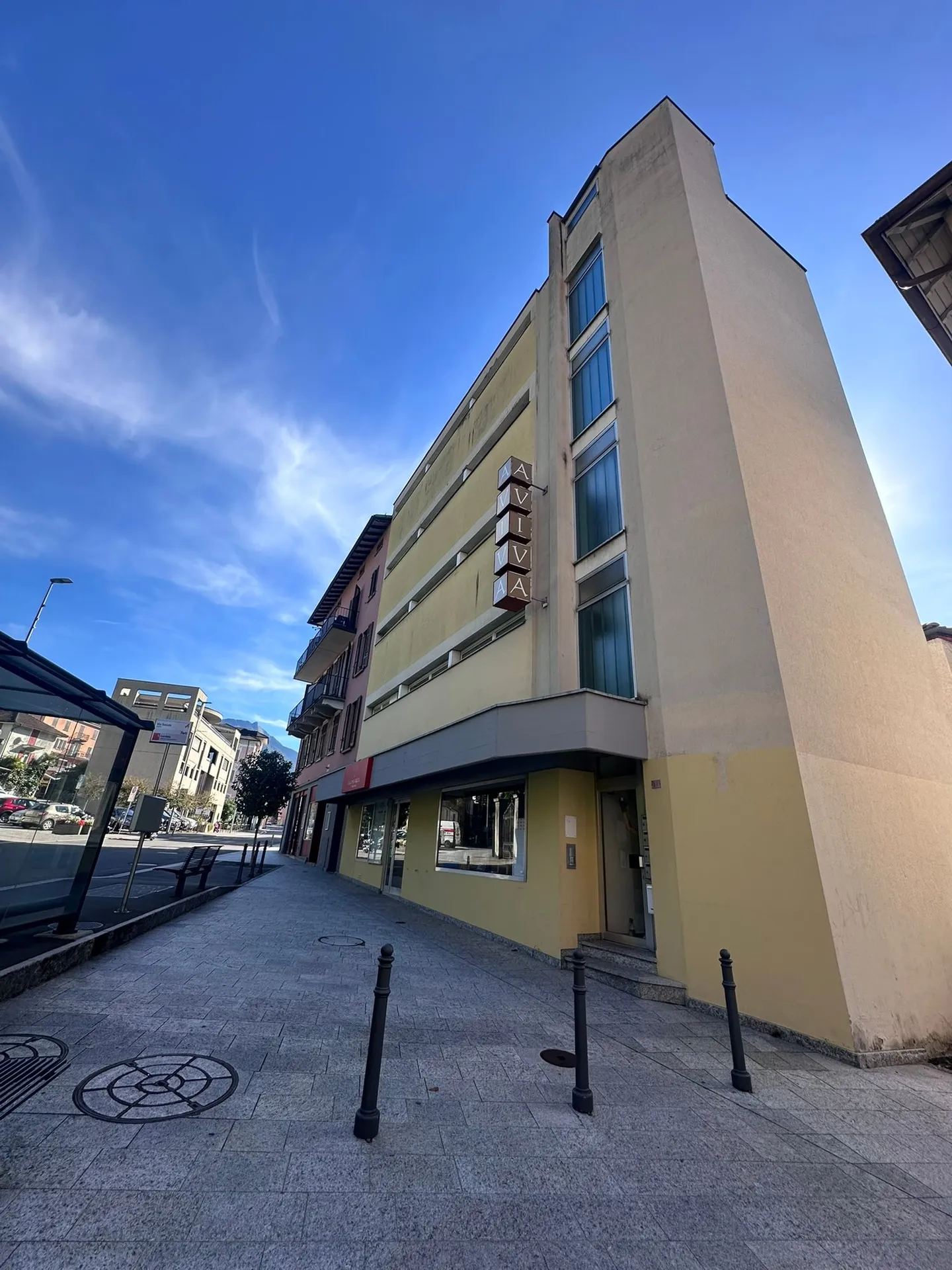 2 ½ Lokale mit Seeblick in Muralto - Foto 19 von 19