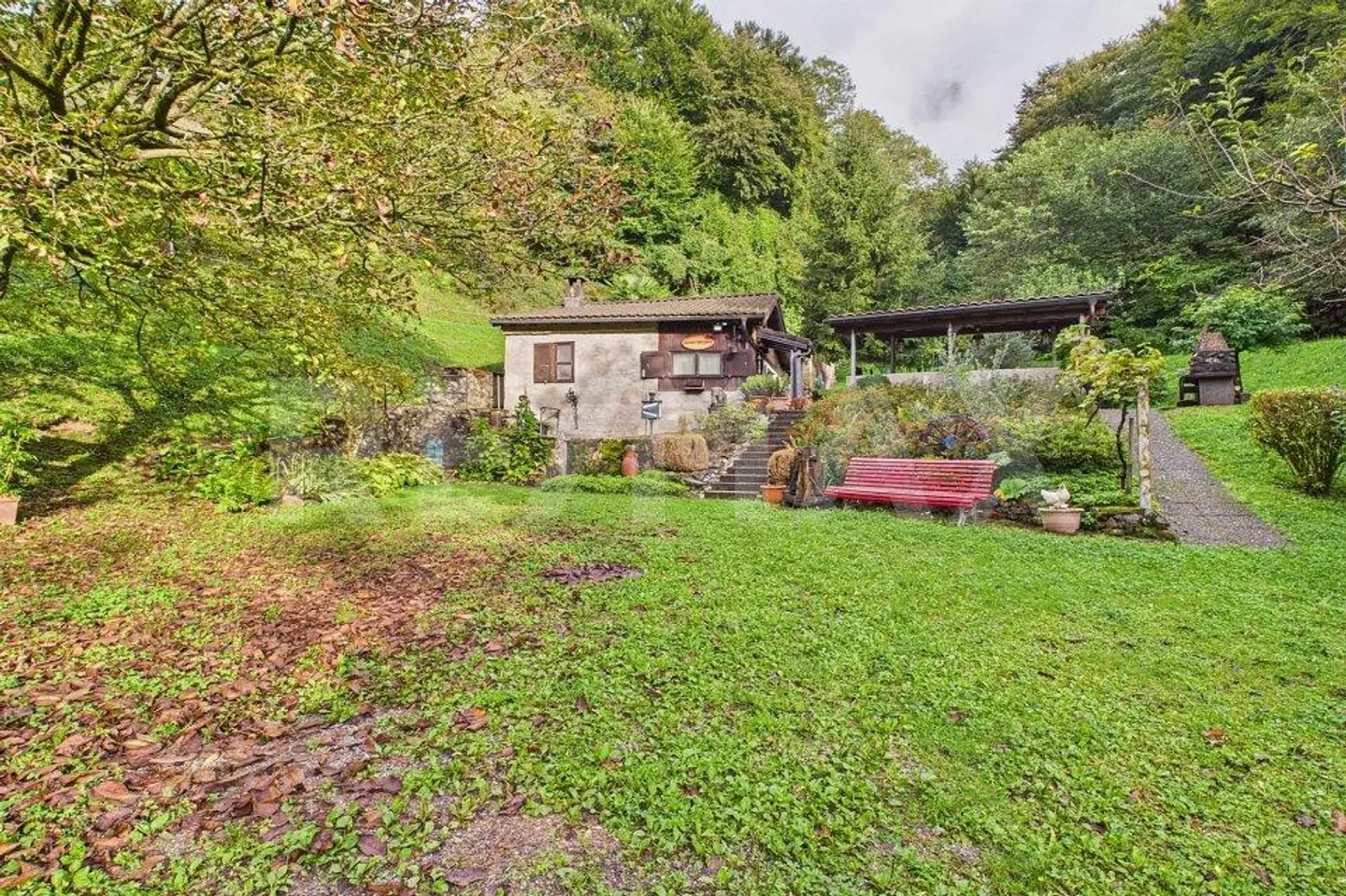 Unique Rustic Villa in Lugano - Photo 2 of 13