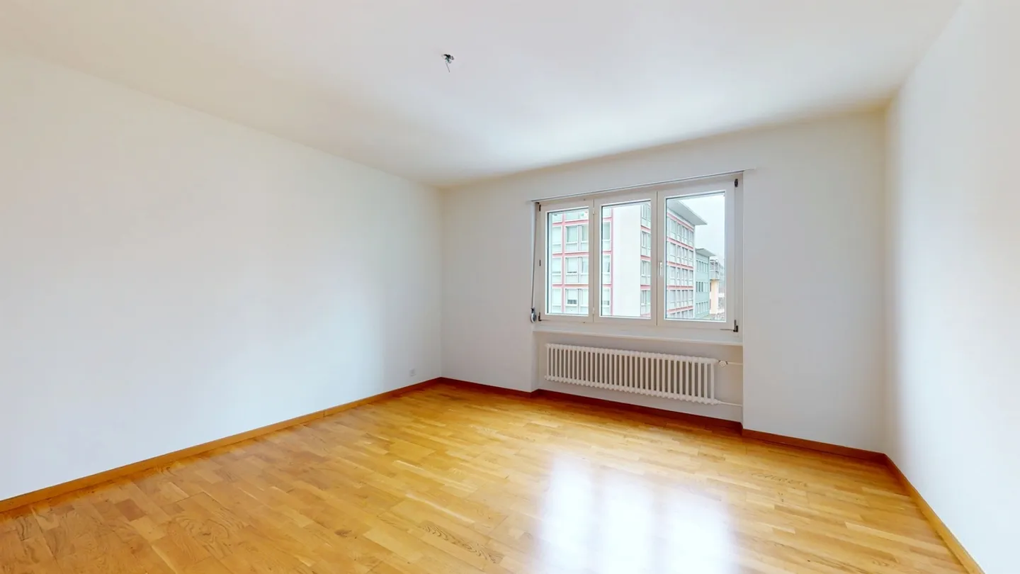 Appartement spacieux de 3 pièces dans un centre-ville attrayant ! - Vivre sans dépôt. - Photo 5 sur 7