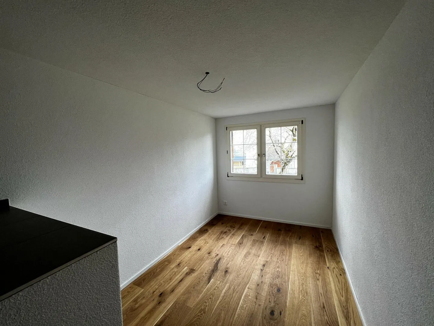 Casa bifamiliare spaziosa con fienile e ampi terreni in vendita - Foto 6 di 13