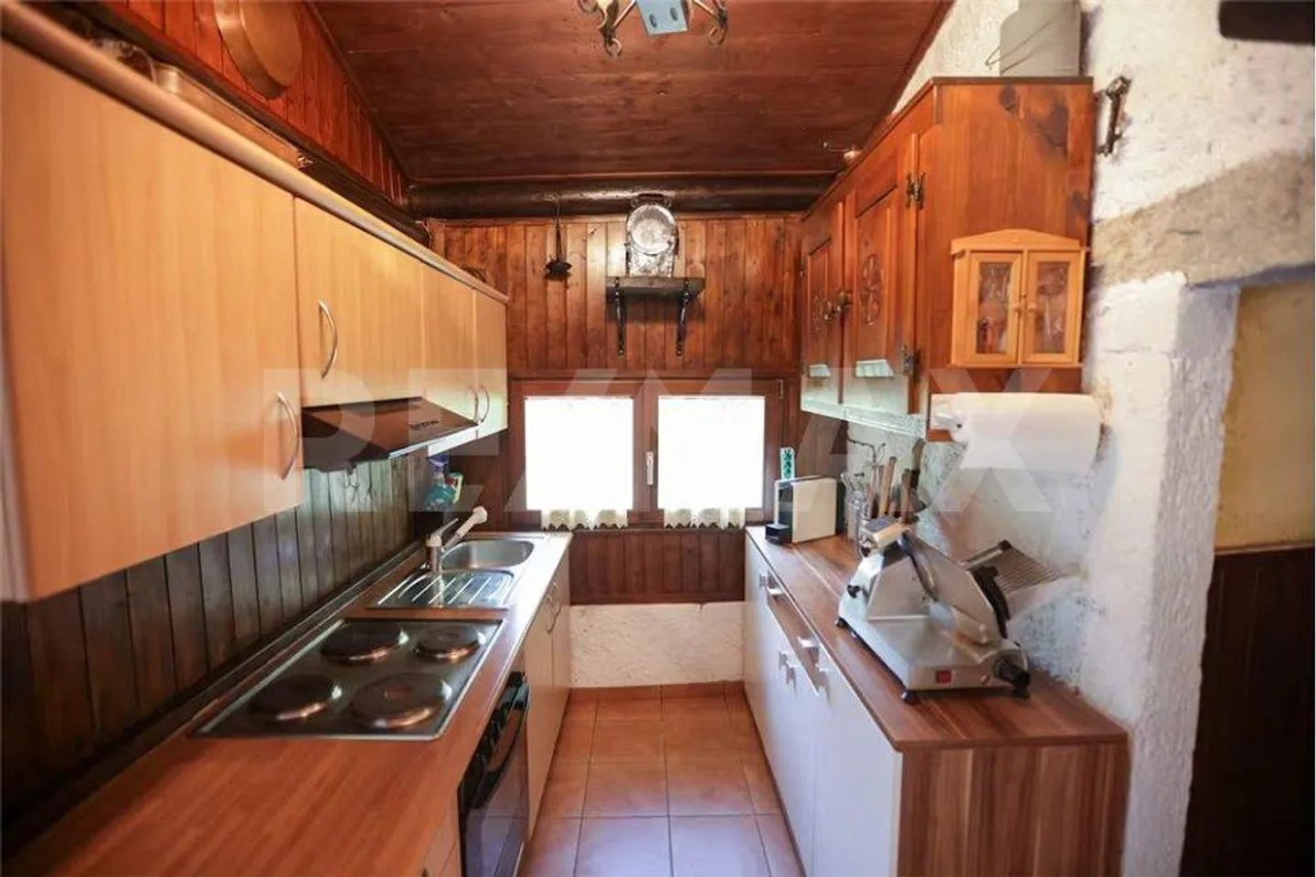 Unique Rustic Villa in Lugano - Photo 8 of 13