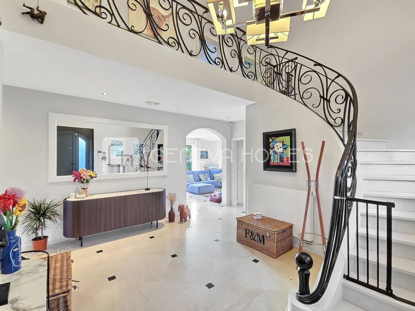 Charmante et élégante villa au coeur d'Anières - Photo 2 sur 9