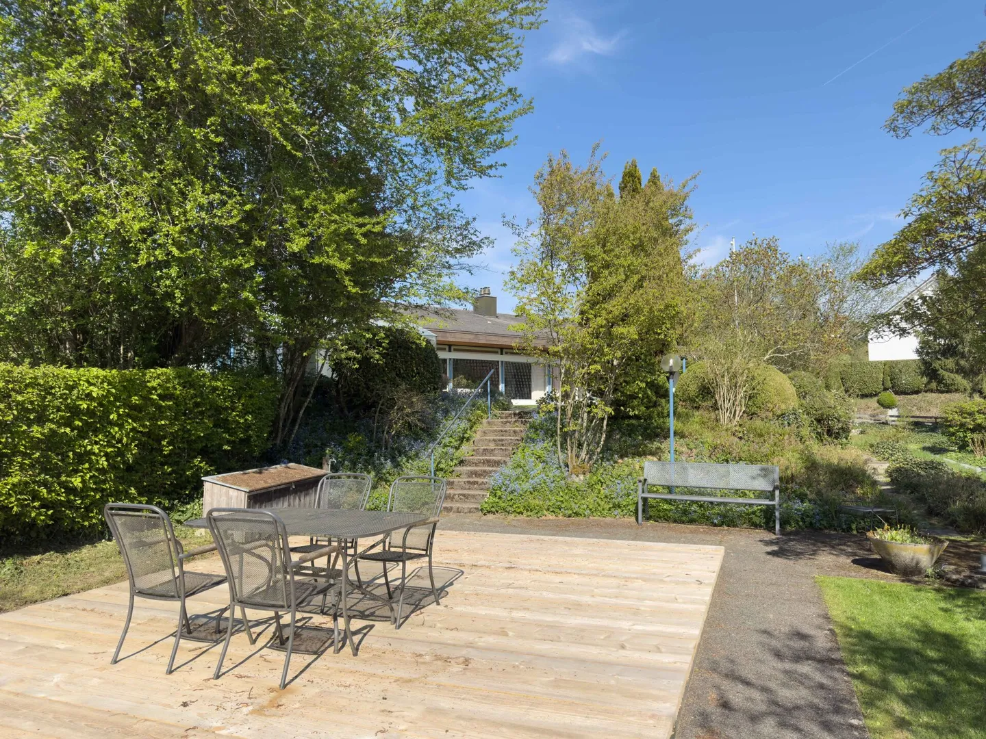 Luxuriöses freistehendes Haus mit Garten - Foto 5 von 38