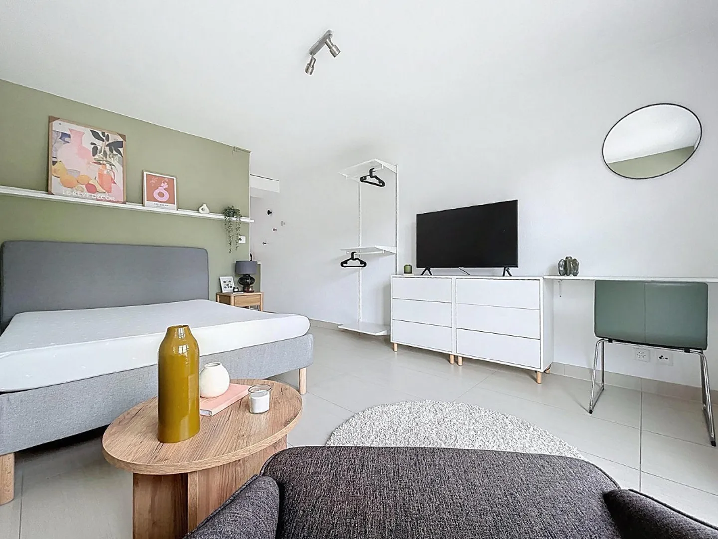 Furnished 1.5-room apartment renovated - Photo 7 of 8