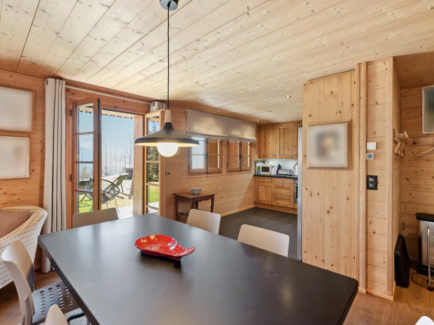 «Herrlicher 4,5-p-Kamin, privater Garten, Aussicht, 2 Parkplätze» - Foto 5 von 26