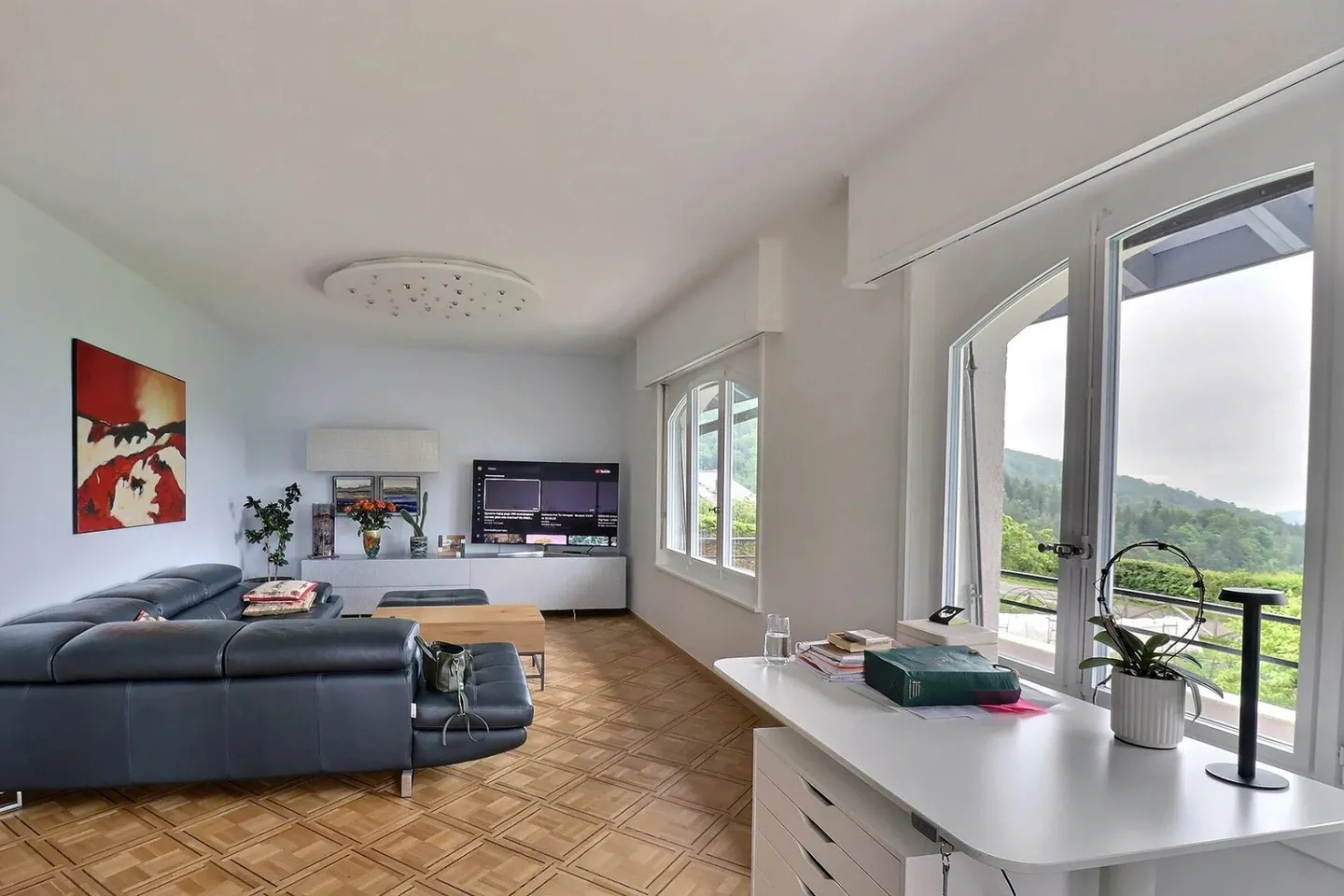 Maison rénovée 8 pièces au calme - Photo 3 sur 6