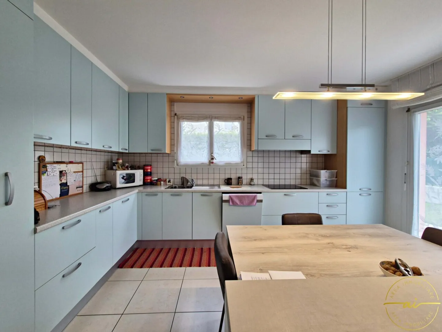 HELLER ENDE HAUS MIT 5,5 ZIMMERN IM GRÜNEN - Foto 4 von 13