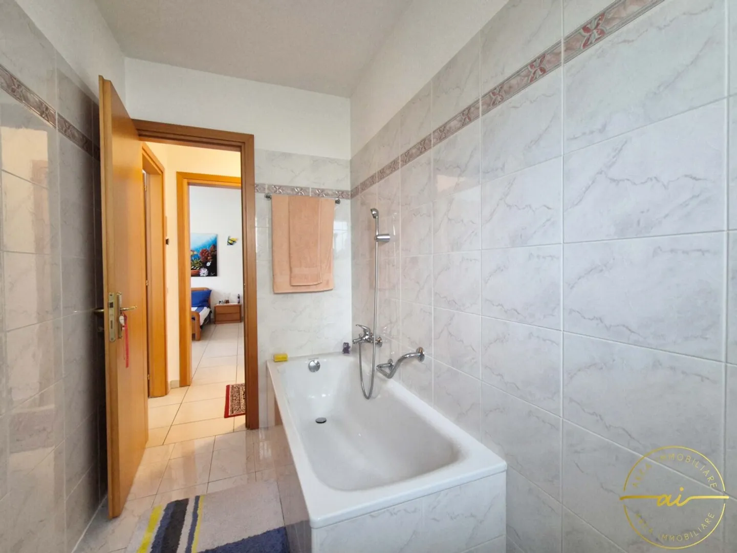 HELLER ENDE HAUS MIT 5,5 ZIMMERN IM GRÜNEN - Foto 13 von 13