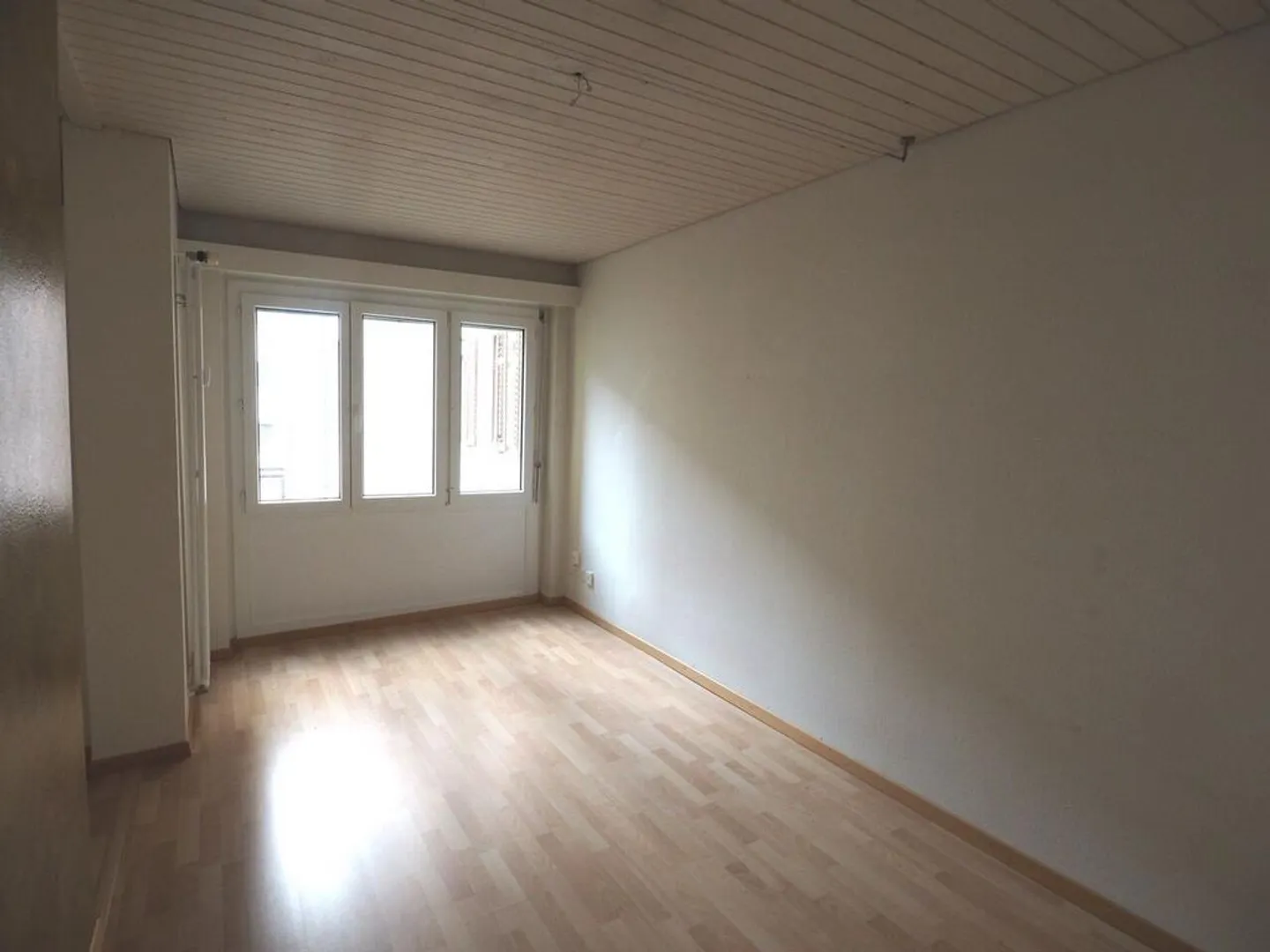 Bellissimo appartamento di 1,5 stanze nel vivace quartiere di Neustadt! - Foto 2 di 3