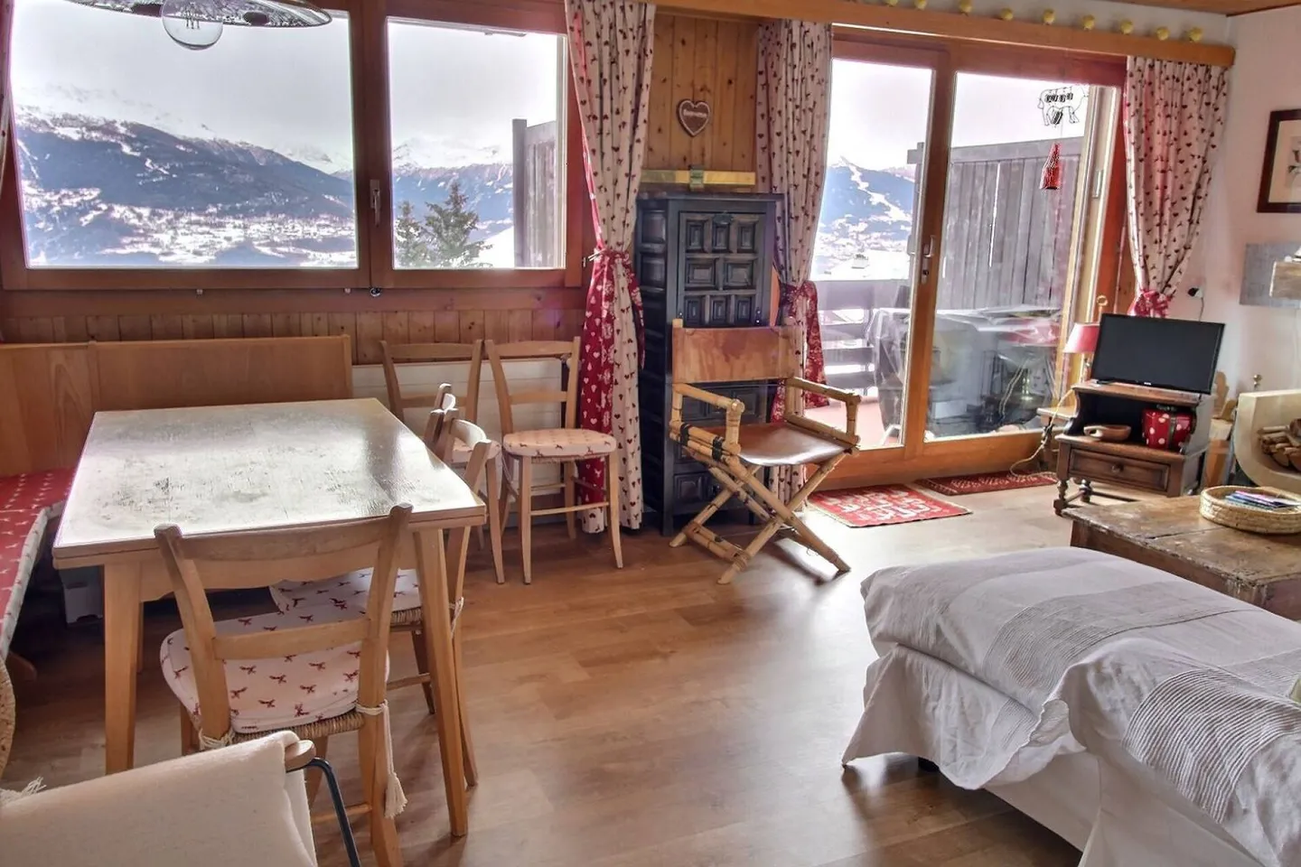 Wohnung mit 3 Zimmern in Anzère - Foto 2 von 13