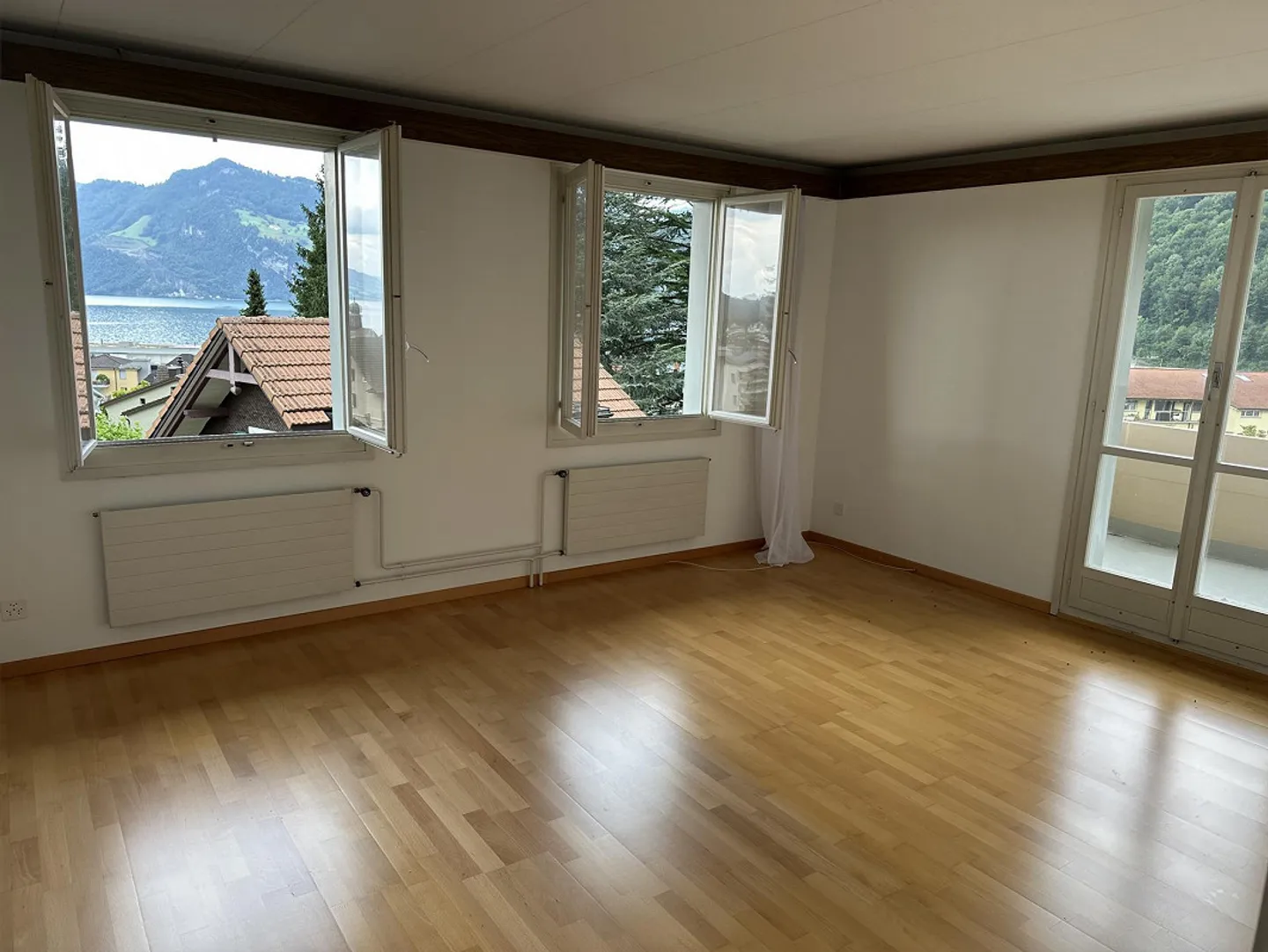 3-family house with renovation potential – investment property in Hergiswil - Photo 10 of 30