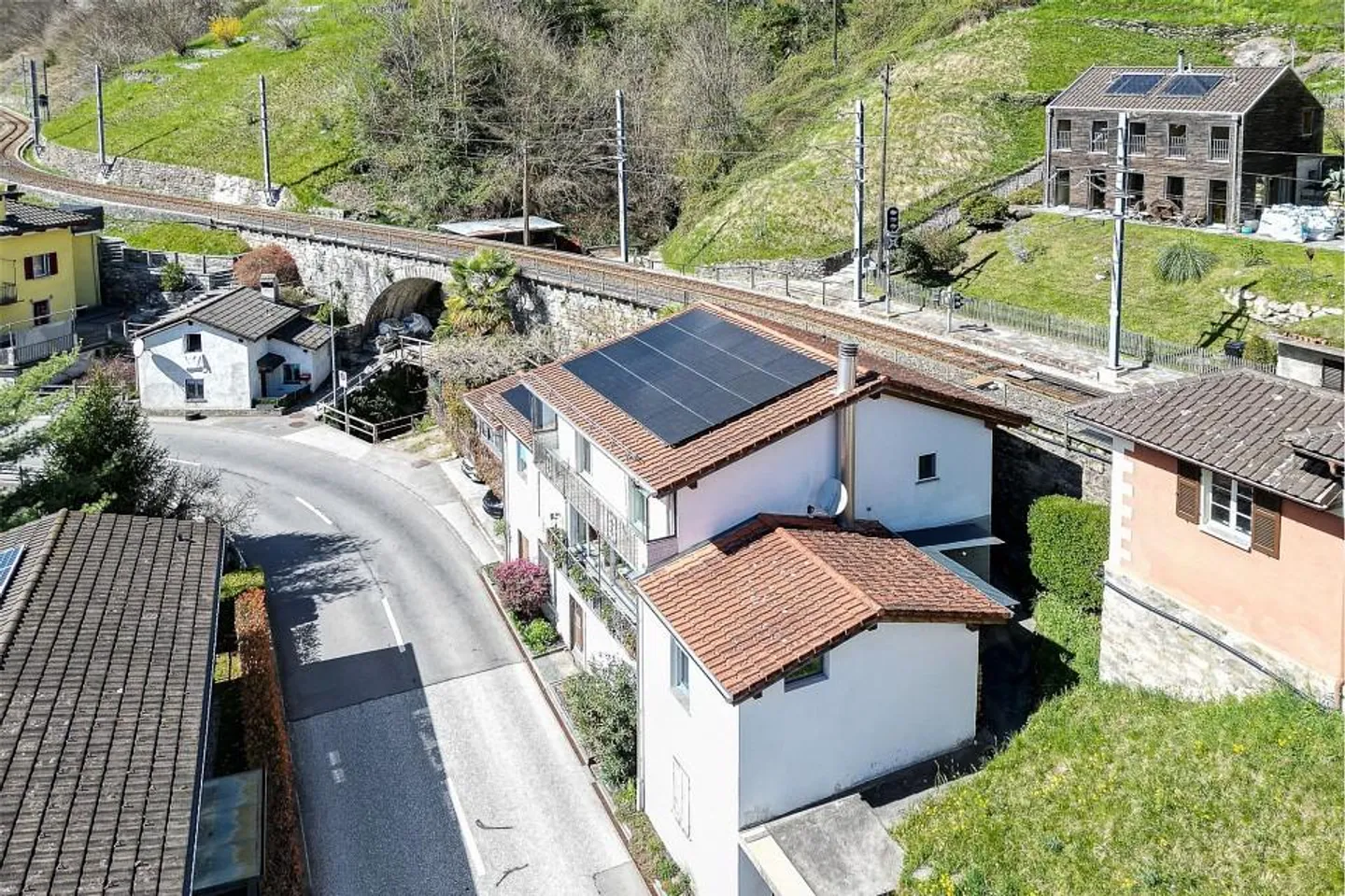 Renoviertes Haus mit Pergola - Foto 4 von 13