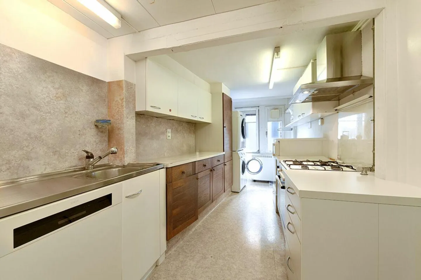 Maison d'angle historique de 6,5 pièces au centre d'Uster - Photo 7 sur 15