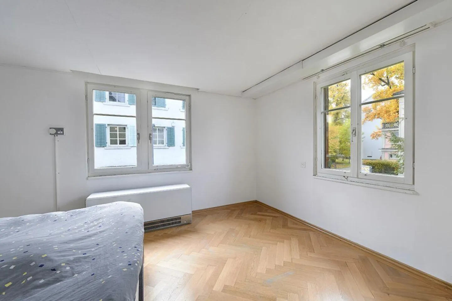 Maison d'angle historique de 6,5 pièces au centre d'Uster - Photo 10 sur 15