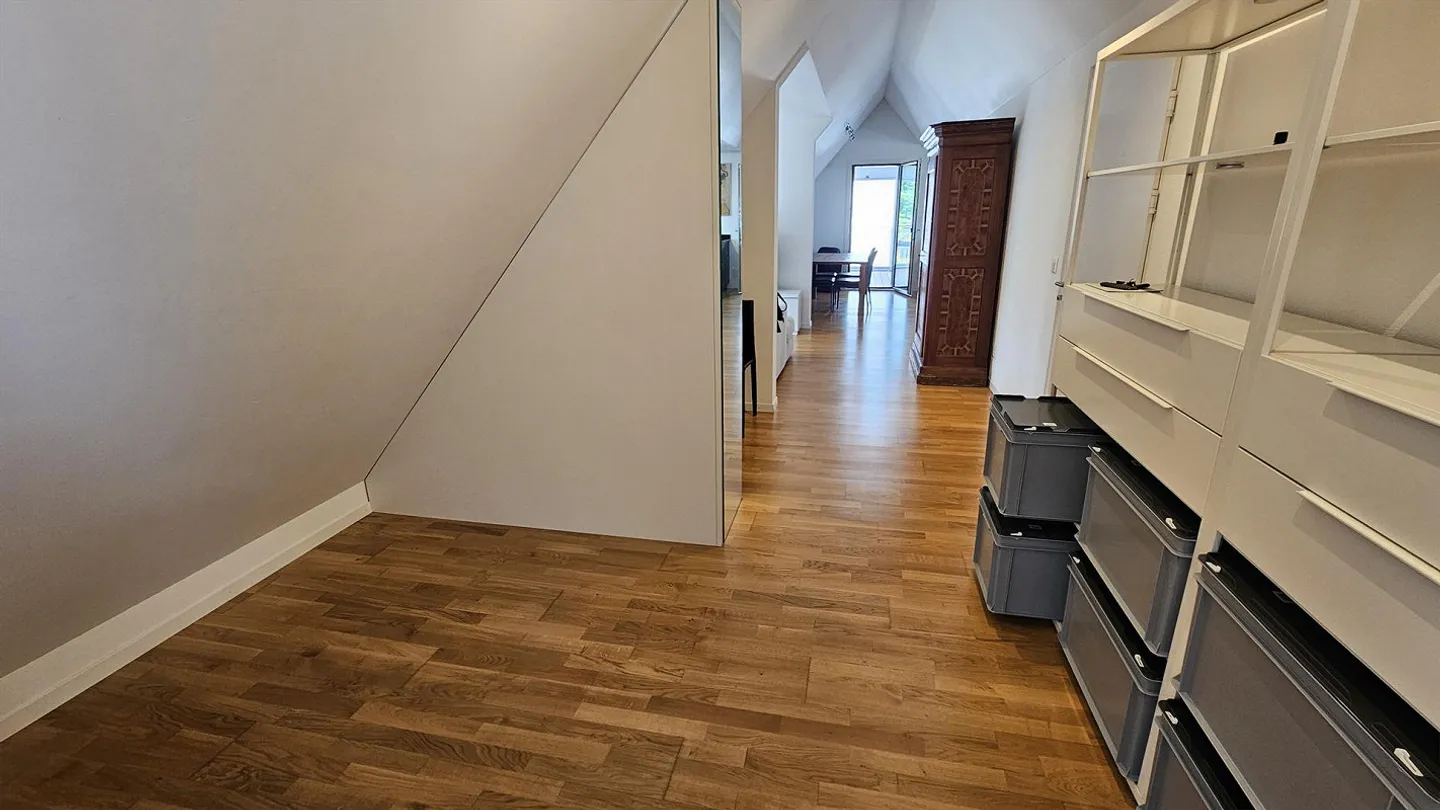 Stilvolle Attikawohnung in Sarnen - Foto 11 von 14
