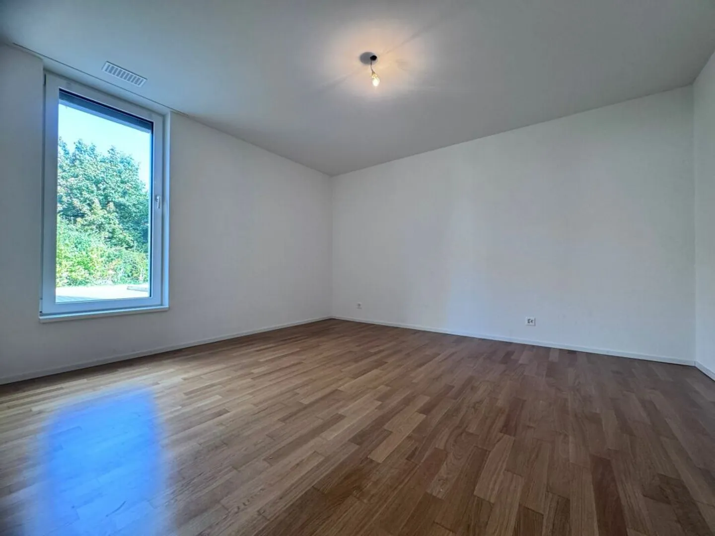 Exklusive, moderne 3.5-Zimmer-Attikawohnung mit grosser Terrasse & Waschturm - Foto 8 von 15