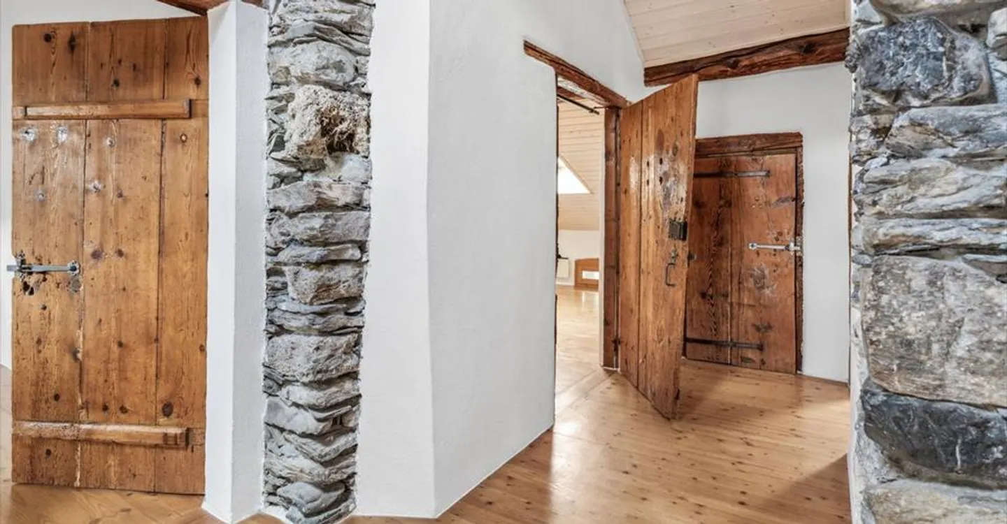 Attique-Duplex Charmant à Valais - Photo 2 sur 8