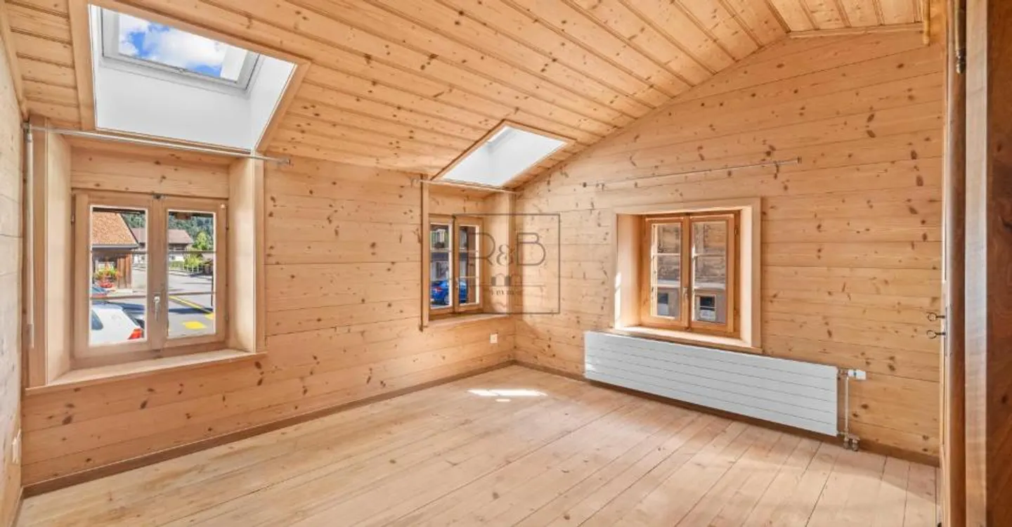 Renovated Duplex in the Heart of the Village: Rossinière - Photo 2 of 6
