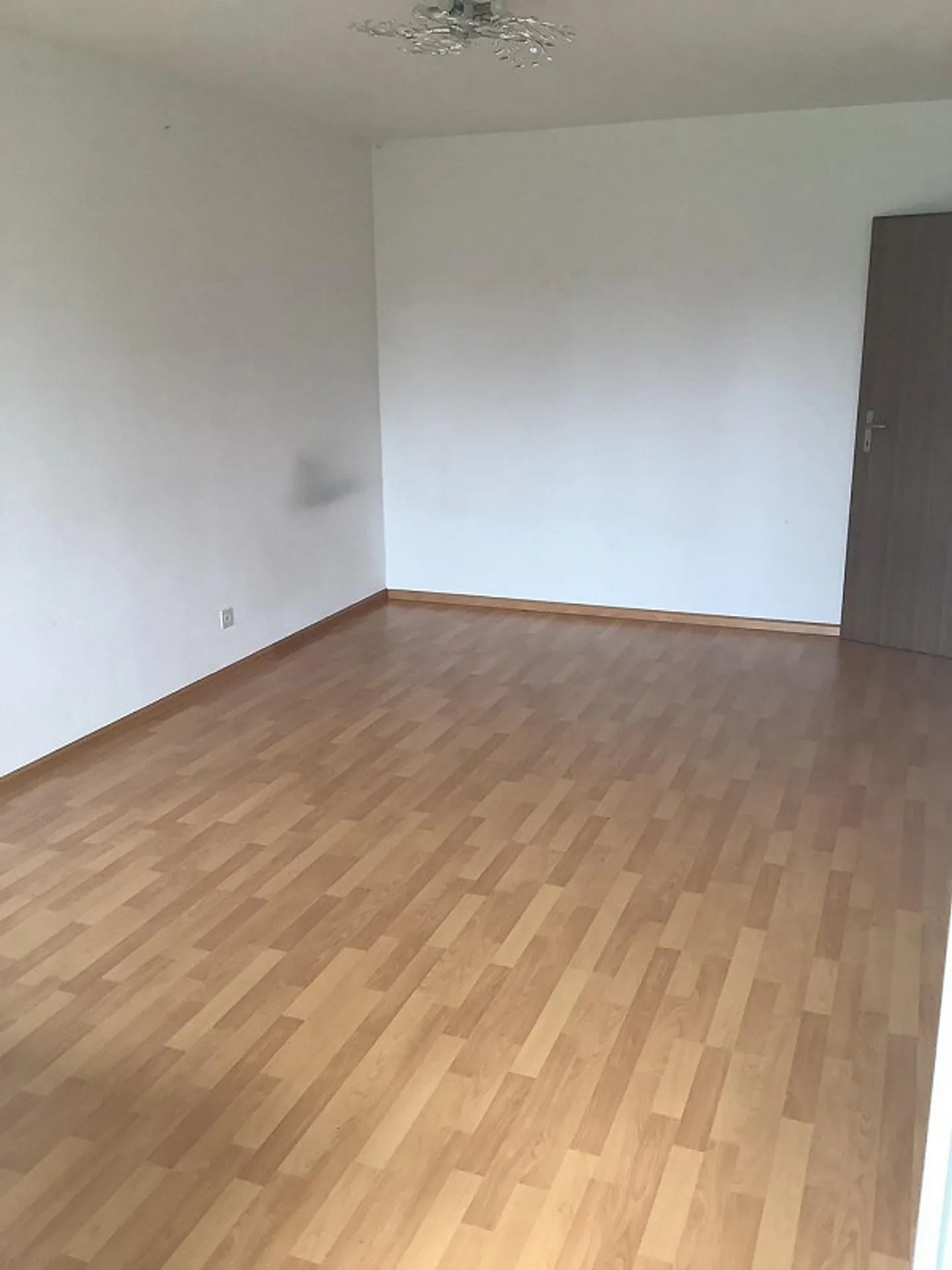 Charmantes Studio mit Balkon - Foto 3 von 4