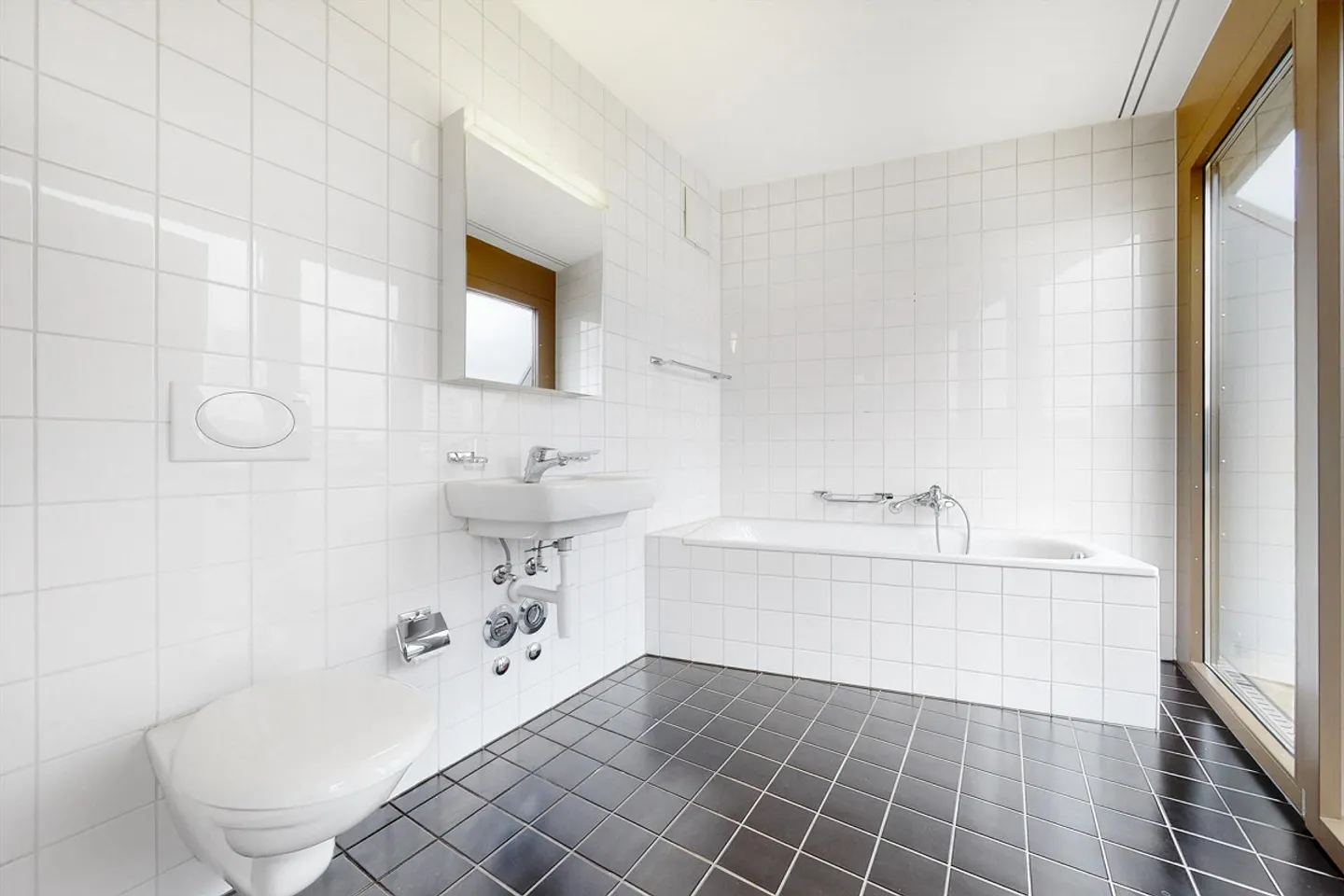 Appartement en attique sur 2 étages avec 3 terrasses ! - Photo 6 sur 6