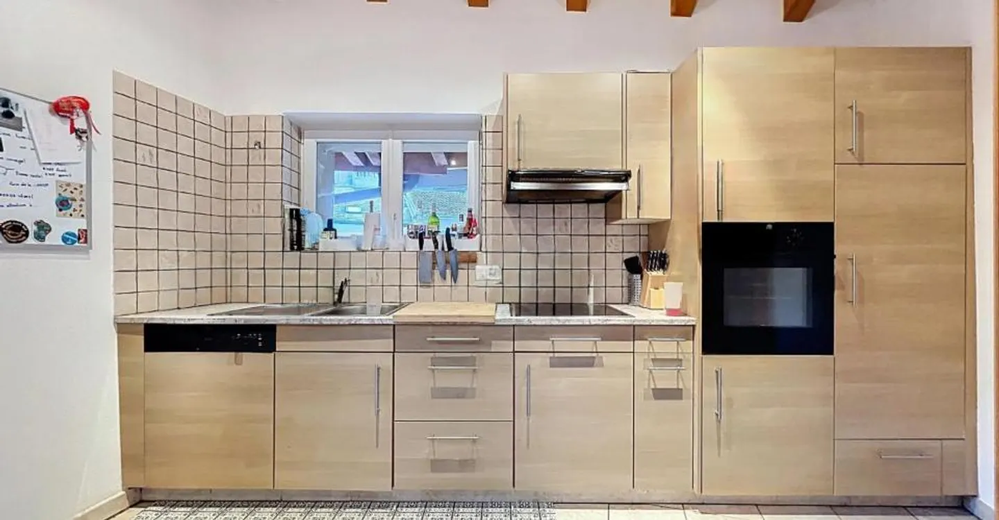 Beautiful terraced house - Photo 2 of 7