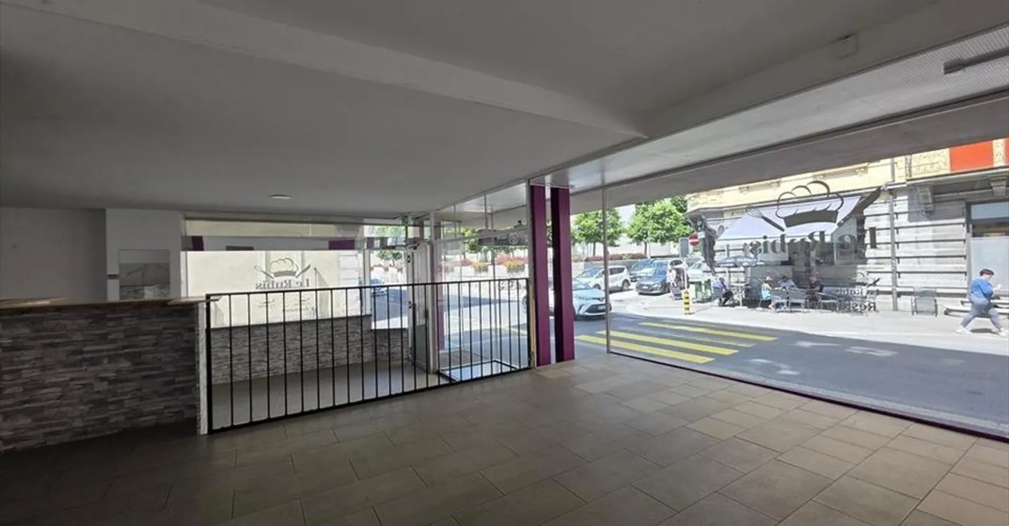 Mischgenutztes Gebäude mieten - Foto 6 von 9