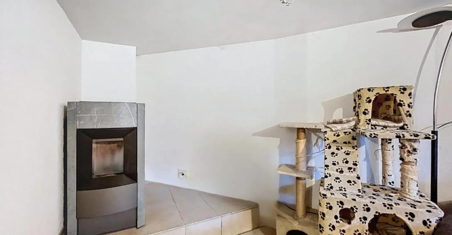 Beautiful terraced house - Photo 3 of 7