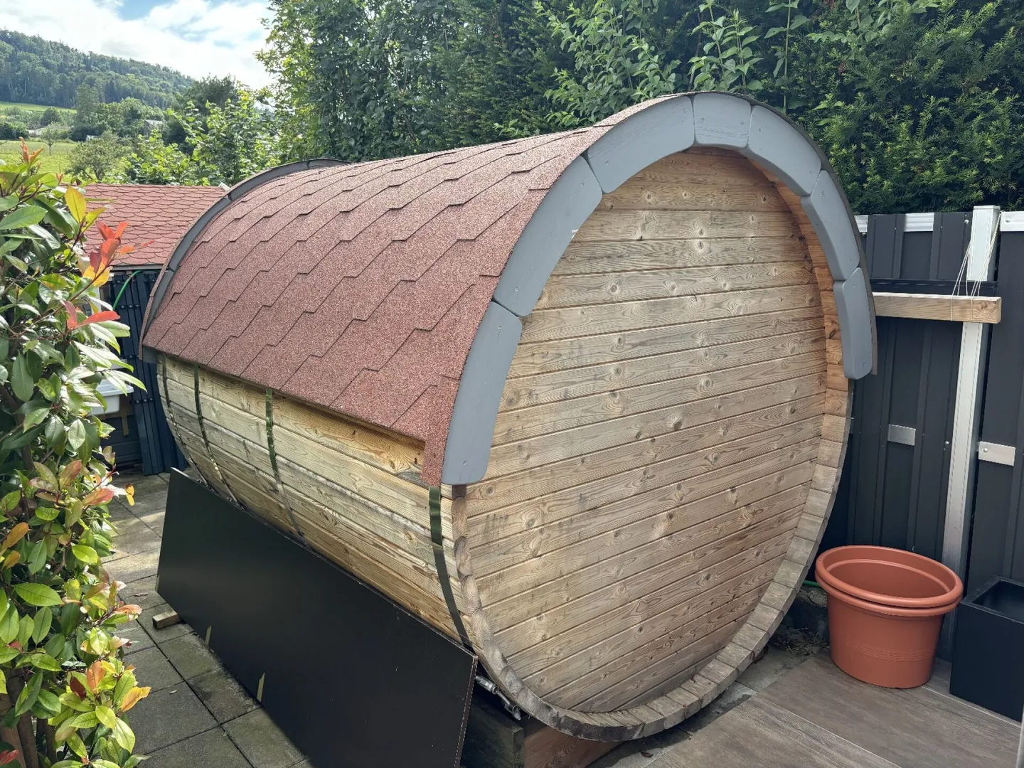 Maison semi-détachée de 4,5 pièces avec 3 places de parking, système photovoltaïque, véranda, cheminée, sauna et jardin - Photo 17 sur 24