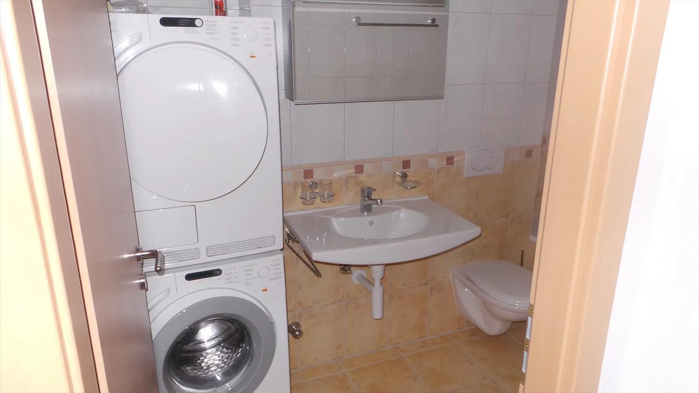 Sion, appartamento 3.5 locali nel centro città, vicino a tutti i comfort, senza parcheggio - Foto 8 di 12