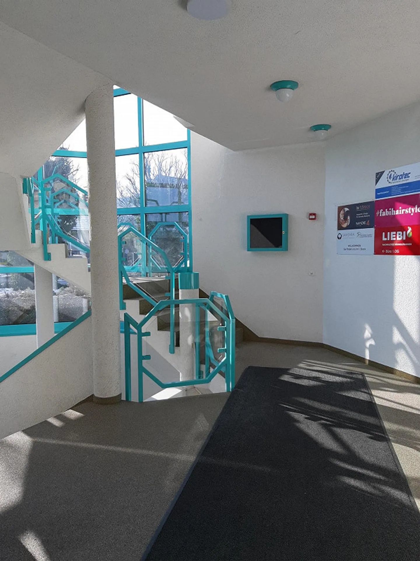 Ufficio, Studio, Sala Terapia, Magazzino - Foto 2 di 10