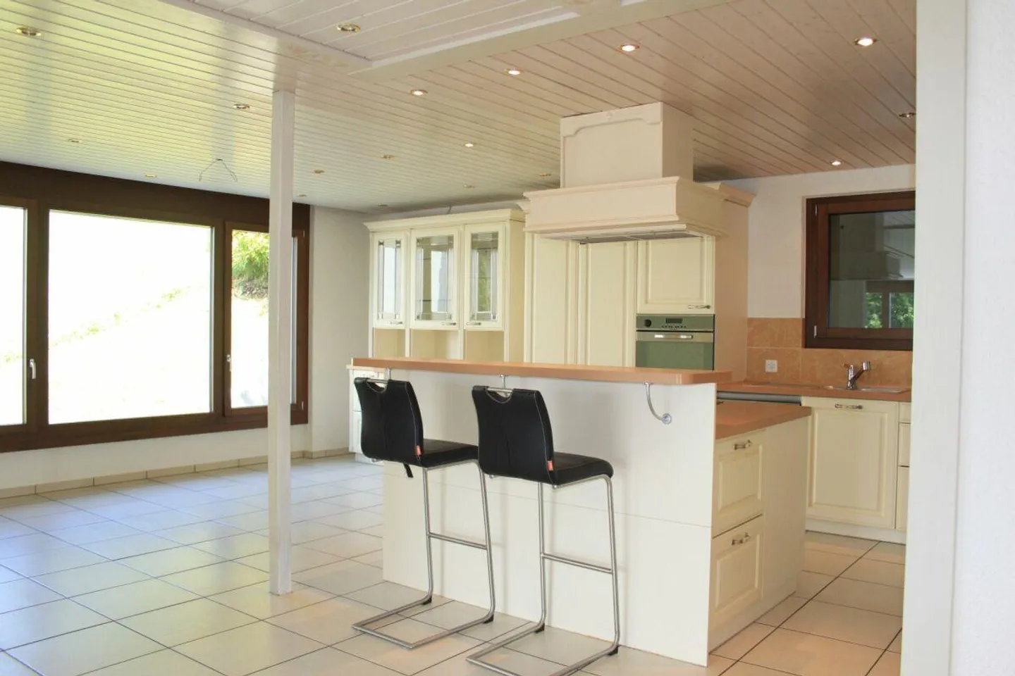 Grosses Einfamilienhaus mit Aussicht - Foto 3 von 22