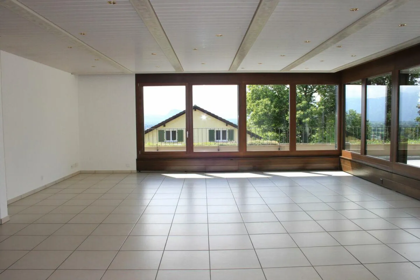 Grosses Einfamilienhaus mit Aussicht - Foto 8 von 22