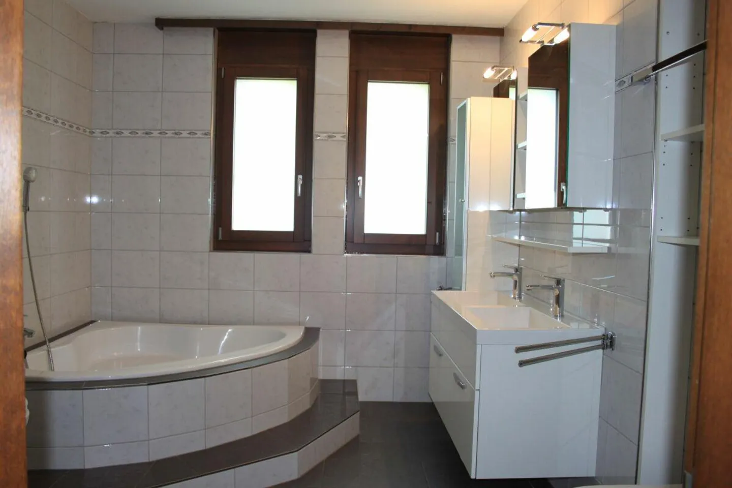 Grosses Einfamilienhaus mit Aussicht - Foto 13 von 22