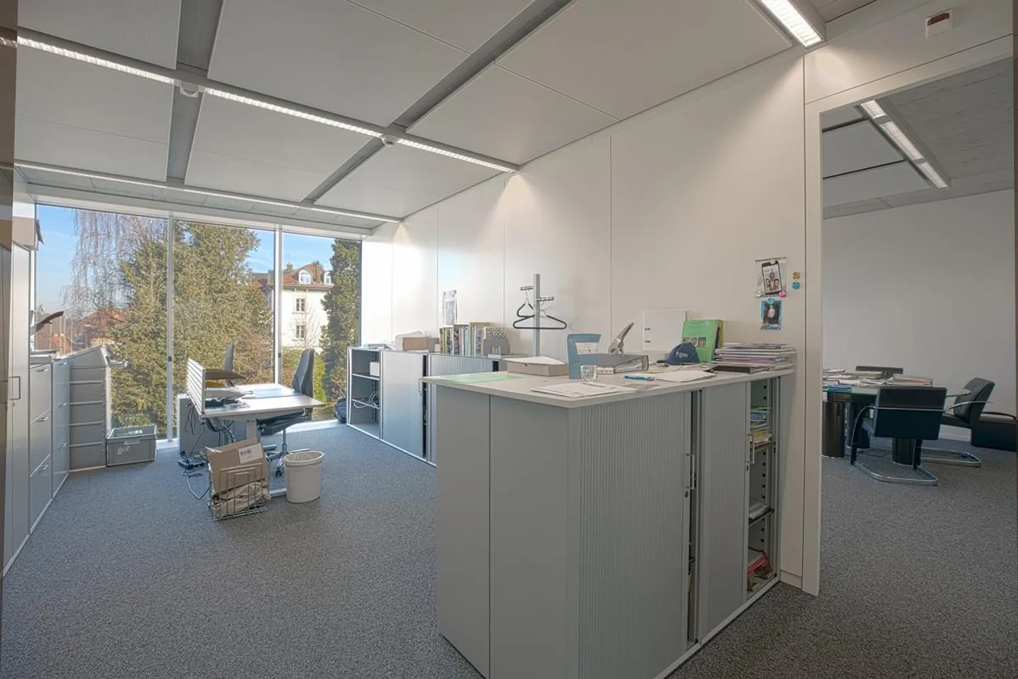 Helle Büroräumlichkeiten mit flexibler Raumaufteilung - Foto 3 von 10