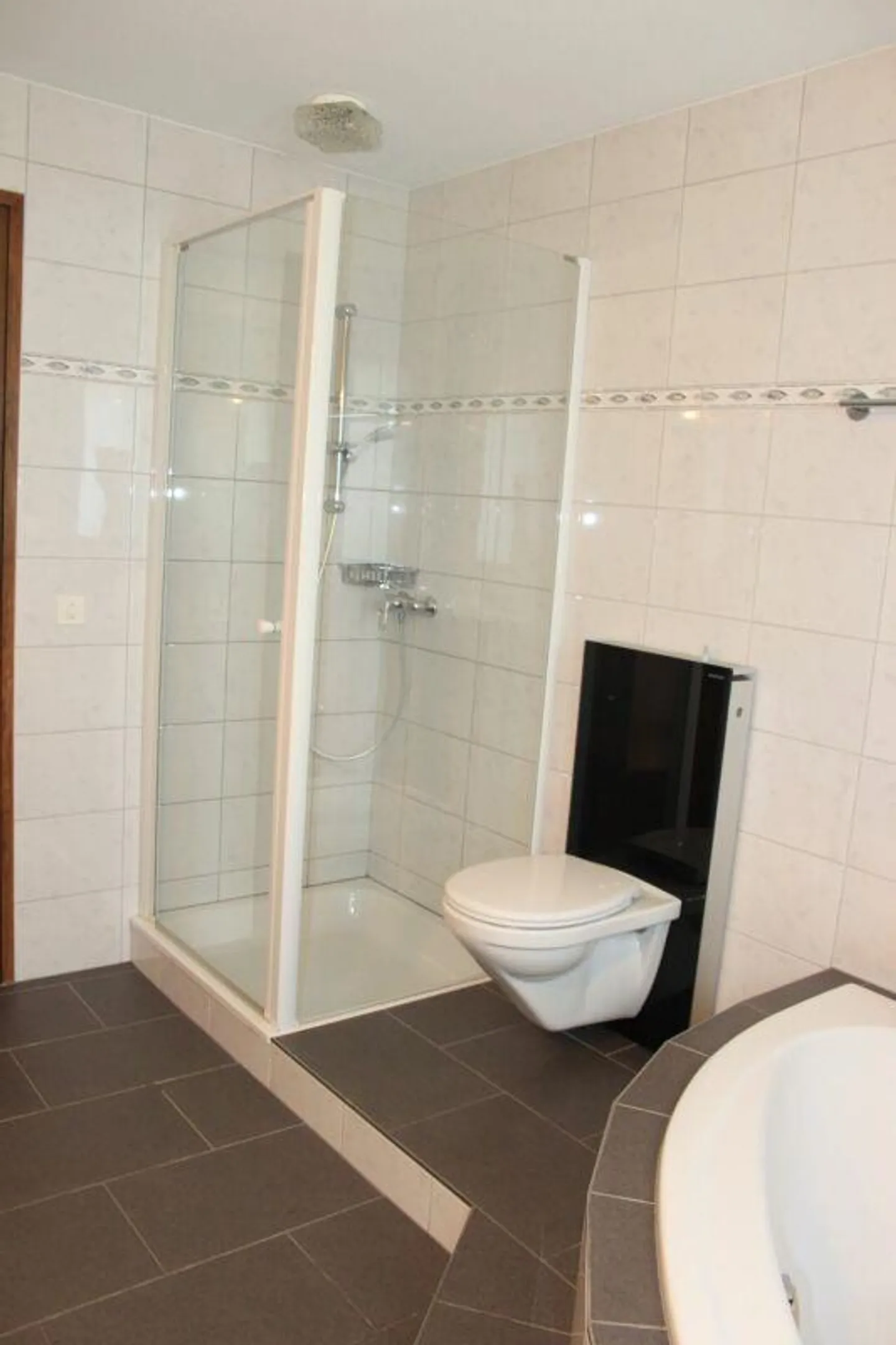 Grosses Einfamilienhaus mit Aussicht - Foto 14 von 22