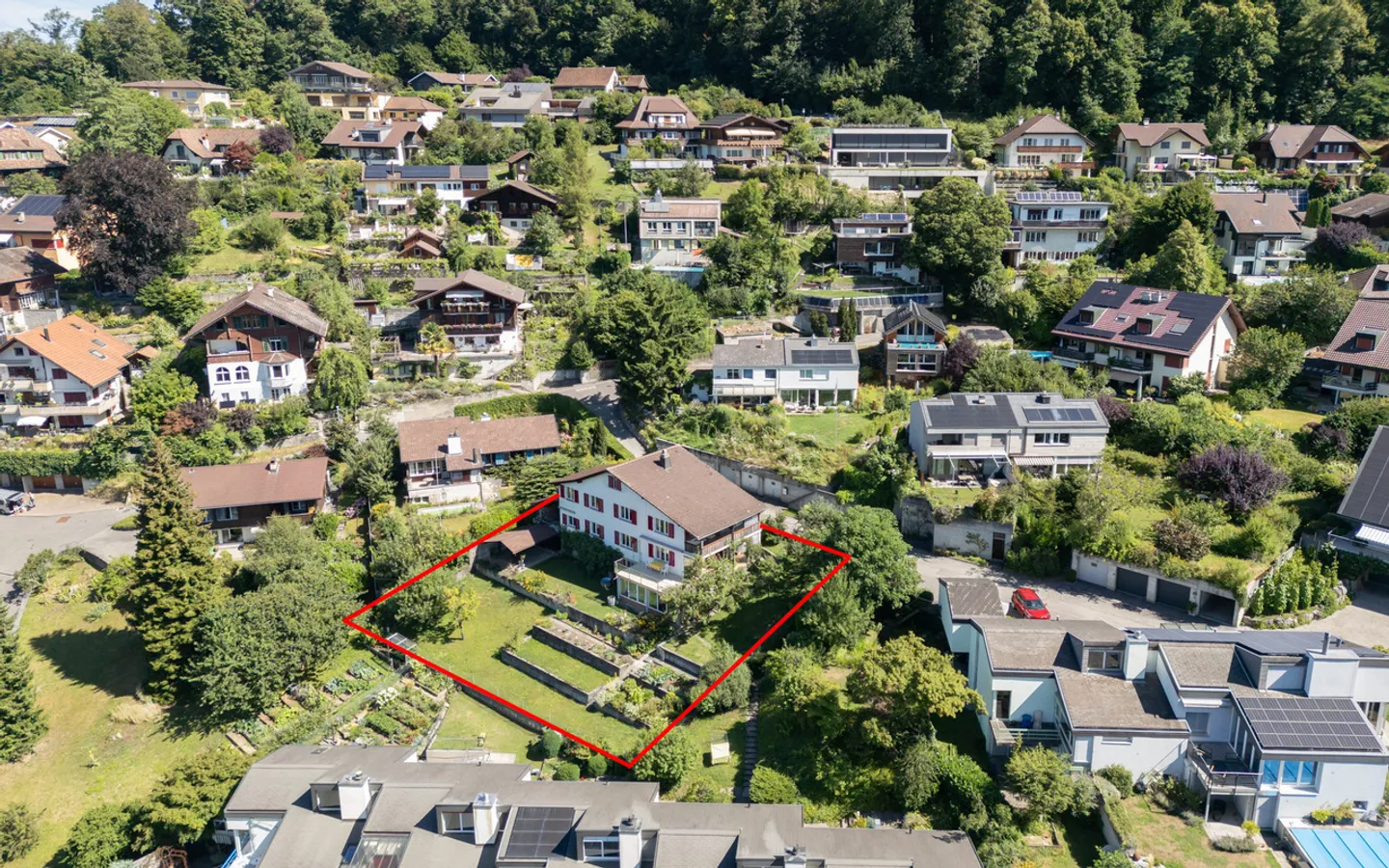 «ImmoWyss -  Einmalige Baulandparzelle an erhobener Lage über Thun» - Foto 1 von 9