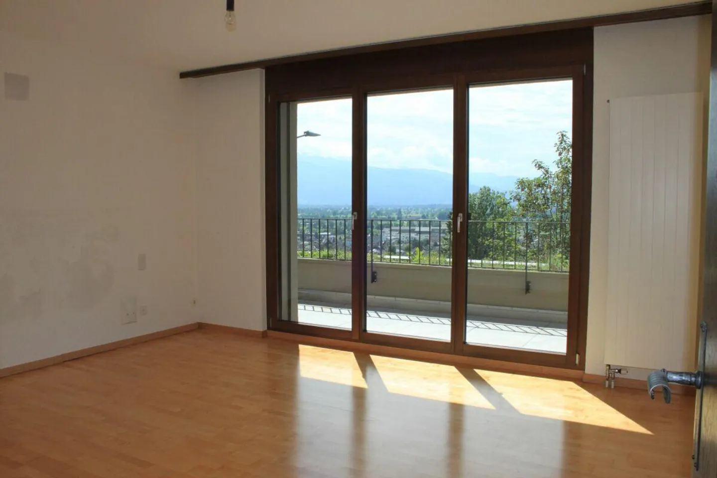 Grosses Einfamilienhaus mit Aussicht - Foto 15 von 22