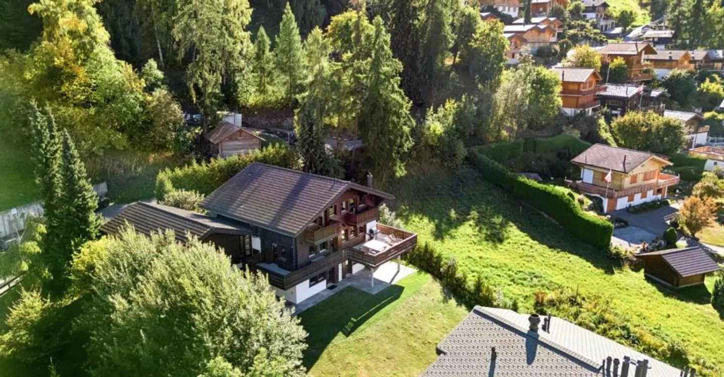 In the heart of the resort, an exceptional chalet. - Photo 10 of 10